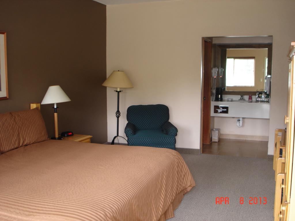 Quality Inn & Suites Silverdale Bangor-Keyport Buitenkant foto