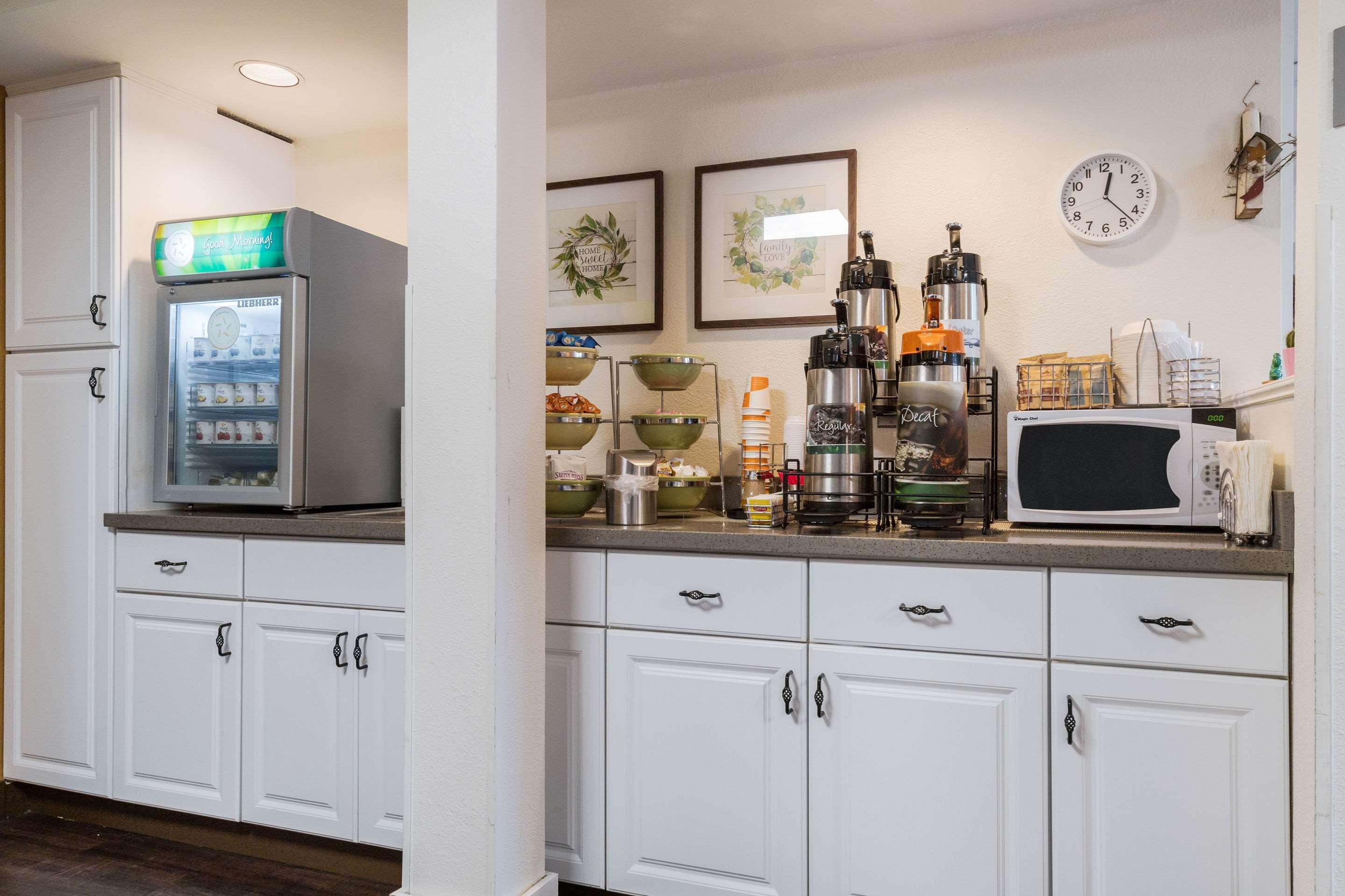 Quality Inn & Suites Silverdale Bangor-Keyport Buitenkant foto